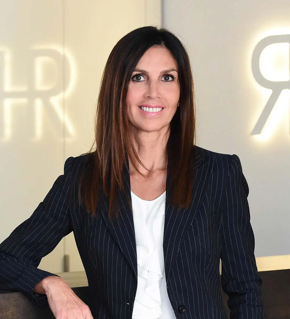 Irini Rohrbach, Top-Operateur für Augenlasern, SMILE Pro, PRK, Femto LASIK, Linsentausch